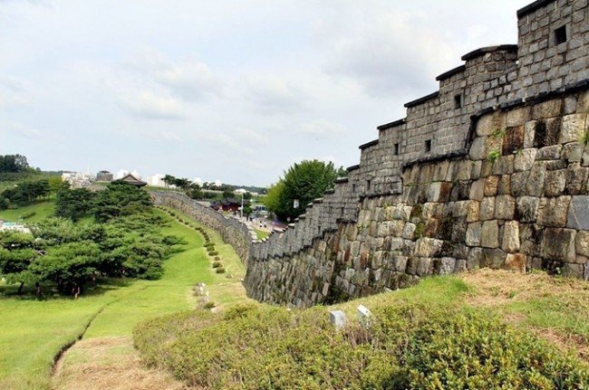 너네들만의 인류 사냥용 부(귀)영화는 죽음뿐이며, 영원한 고통이 따른다